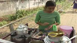 पटना में ग्रेजुएट प्रियंका गुप्‍ता ने चाय की दुकान लगा सोशल मीडिया पर छाई