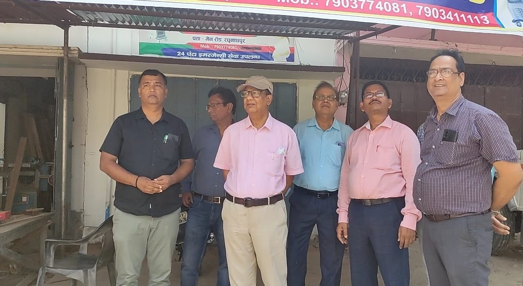 रघुनाथपुर में अवैध अल्ट्रासाउंड सेंटरो की भरमार.सिविल सर्जन के छापे से पहले ही सभी सेंटर संचालक बन्द कर हुए फरार