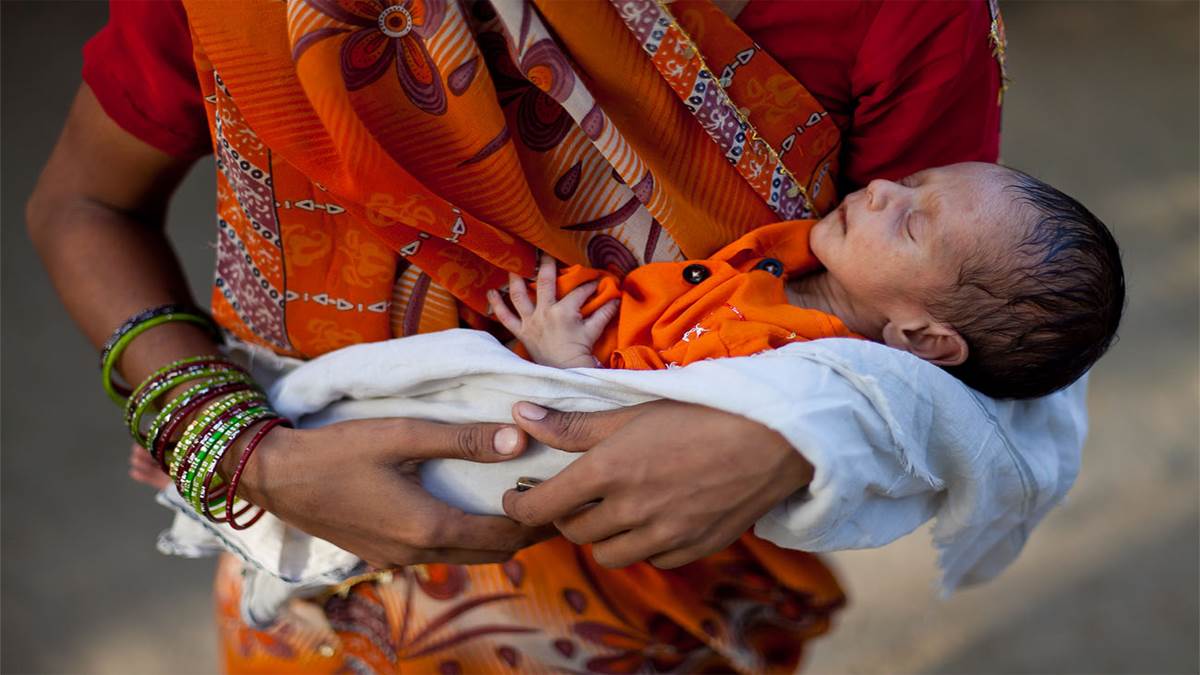 हर मिनट में 26, तो चीन में 10 और यूएस में महज तीन बच्चों का होता है जन्म.