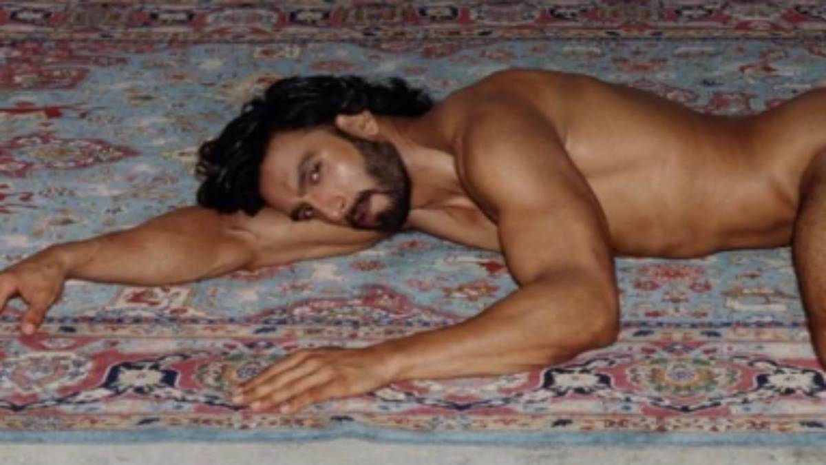 न्यूड फोटोशूट में रणवीर सिंह ने मचाया तहलका