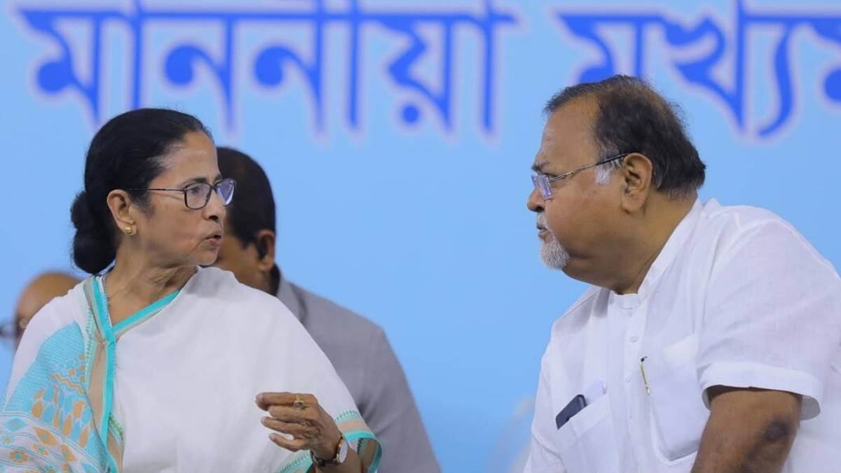 ममता बनर्जी का इस झटके से उबर पाना आसान नहीं