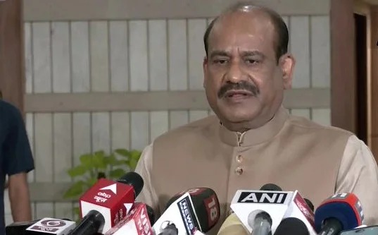 सर्वदलीय बैठक में विपक्षी दलों ने महंगाई और अग्निपथ योजना पर चर्चा की मांग की