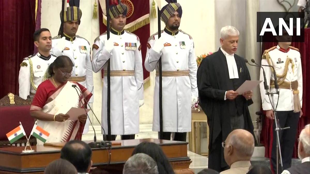 जस्टिस उदय उमेश ललित बने भारत के 49वें प्रधान न्यायाधीश