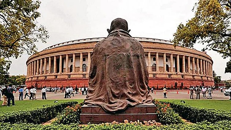 क्या पुराने संसद भवन में आखिरी सत्र था मानसून सत्र?