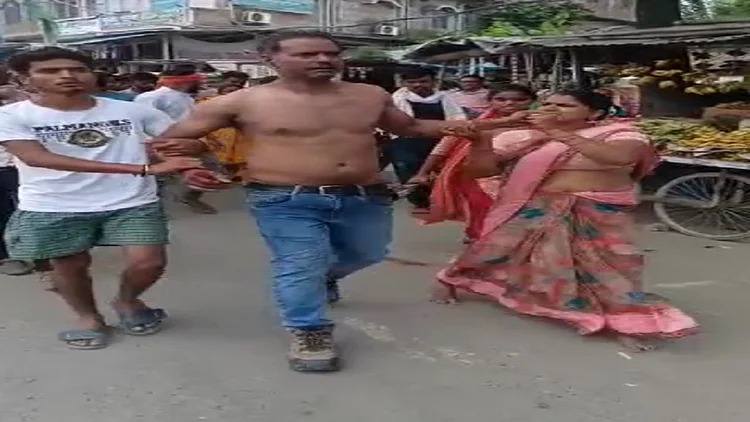 एक शिक्षक ने गुरु शिष्य परंपरा को अपमानित किया है,कहाँ?