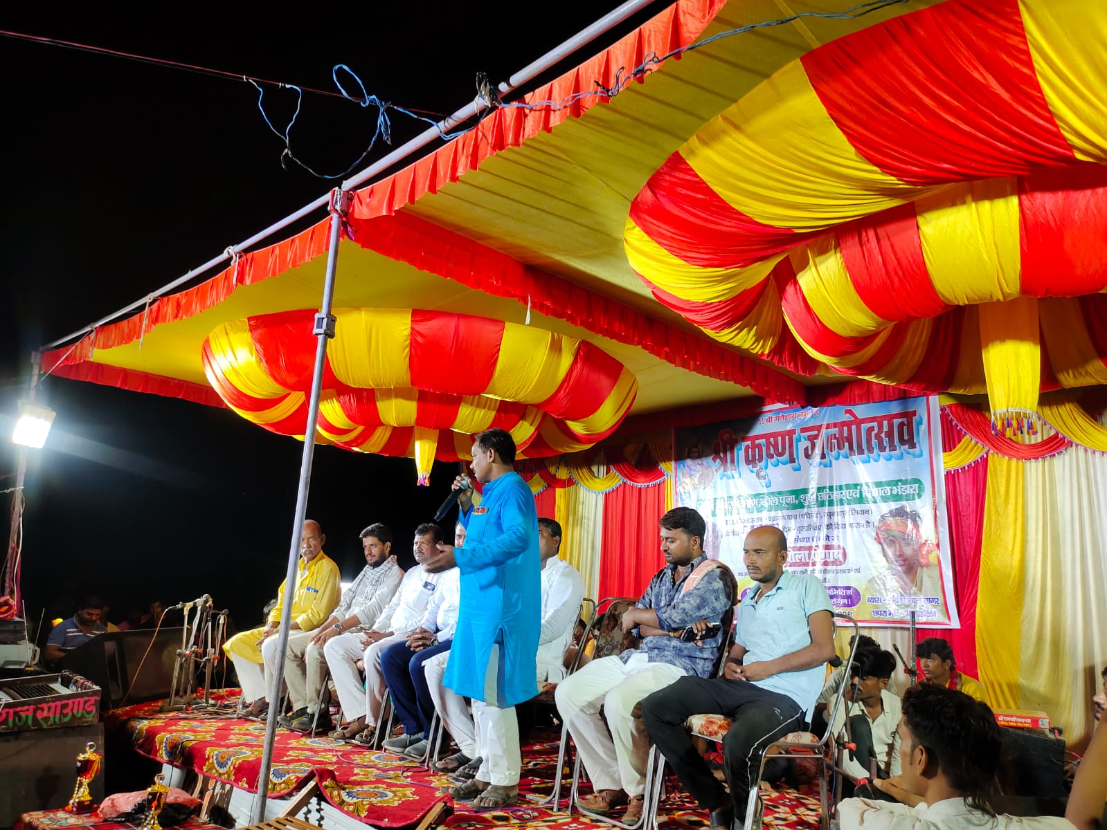 चक्रपान बाबा मंदिर परिसर में हुआ विशाल भंडारा.हजारों भक्तों ने किया प्रसाद ग्रहण