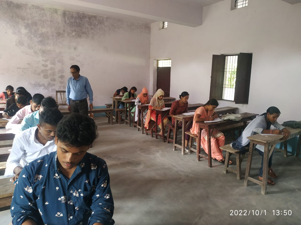 मजहरुल हक कॉलेज में आयोजित हुआ रेड रिबन प्रश्नोत्तरी प्रतियोगिता