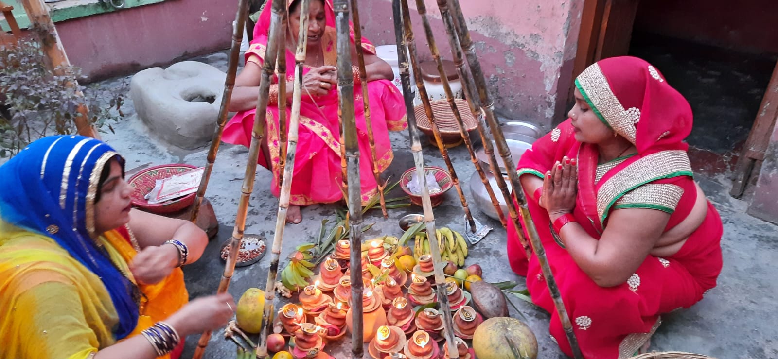रिश्तों में माधुर्य, समृद्धि की आस और आशा के प्रकाश का संदेश है कोसी भरने की परंपरा