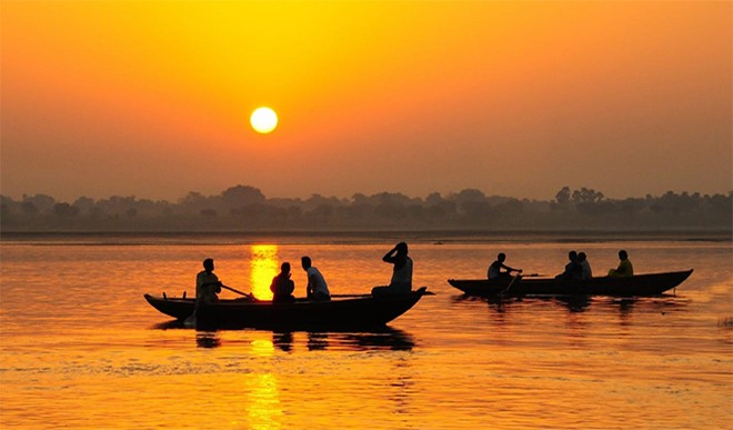 लोकतंत्र की जड़ें हमारी धरोहर है जिस पर हमें अभिमान होना चाहिए,कैसे ?
