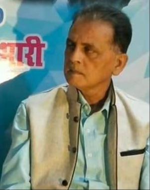 एक संवेदनशील शिक्षाविद्:डॉक्टर अशोक प्रियम्वद