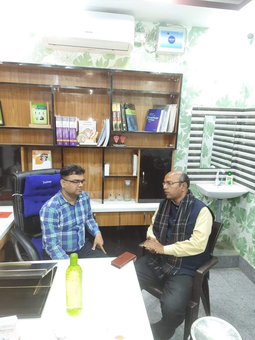 अपनी माटी से अद्भुत लगाव रखने वाले हैं सीवान के यूरोलॉजिस्ट डॉक्टर संजय कुमार !