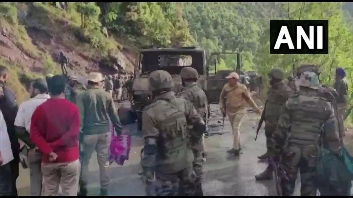 सेना के ट्रक में आग लगने से 5 जवान शहीद