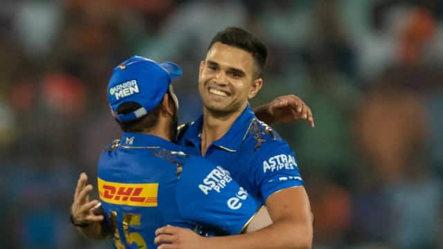 Arjun Tendulkar becomes Mumbai Indians New yorker king Told how he feeling after getting the first IPL wicket Hindustan Hindi News
