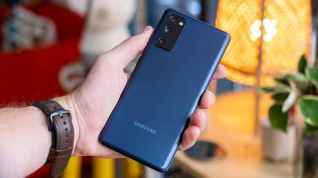 samsung galaxy s20 fe available at just rupees 25000 – Tech news hindi Hindustan Hindi News