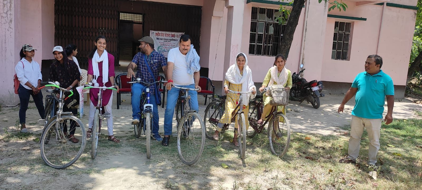 विश्व साईकिल दिवस पर स्वयं सेवकों ने निकाली साईकिल रैली