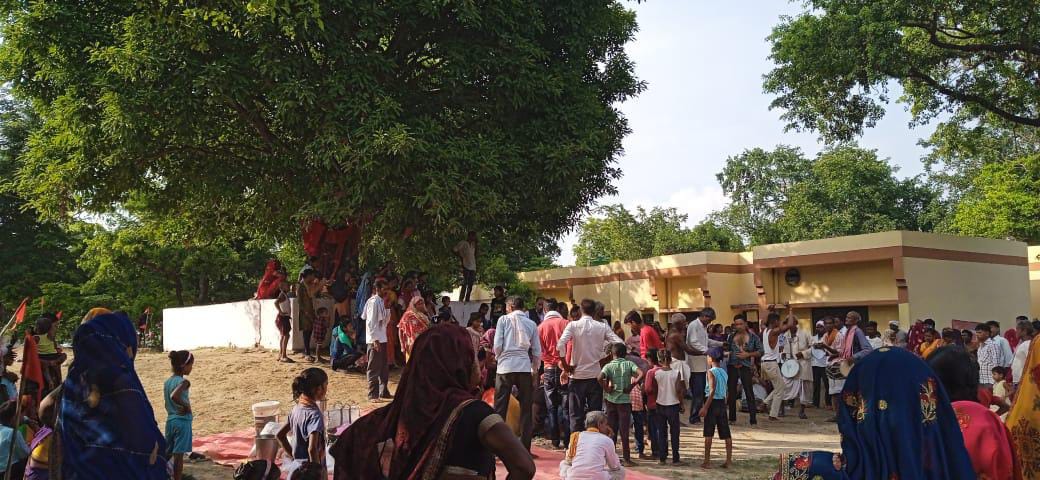 ग्राम देवता की पूजा सम्पन्न