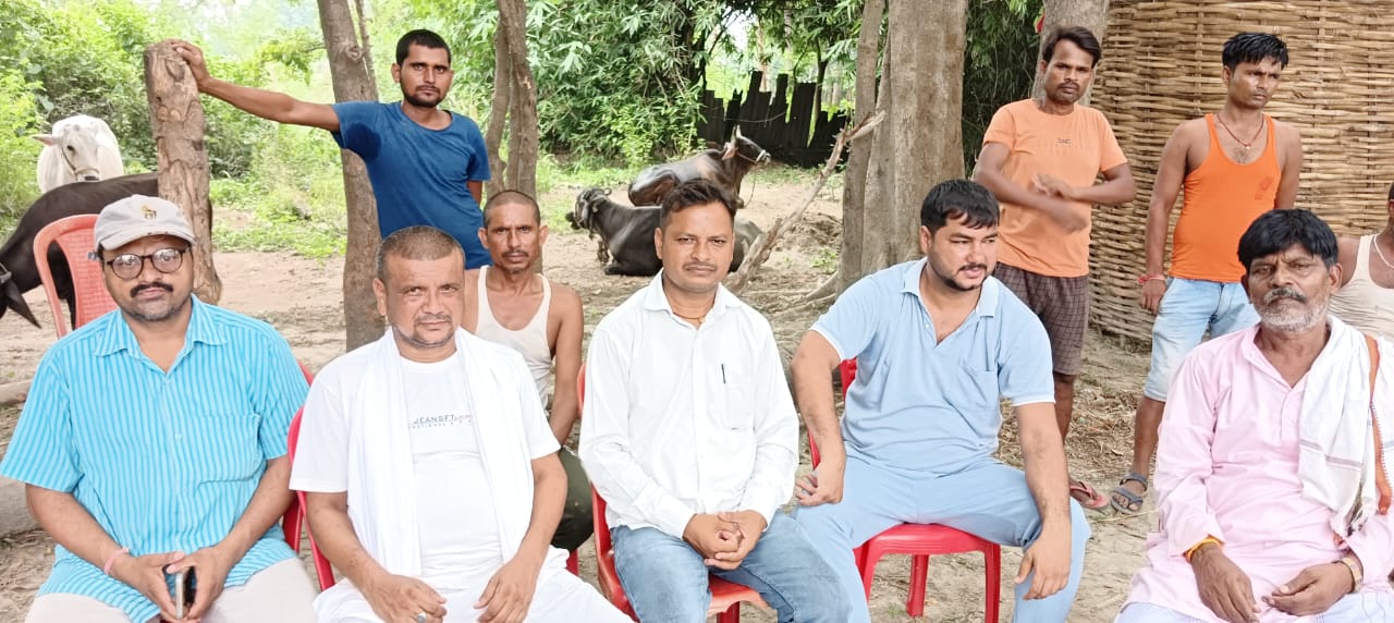 नशा मुक्ति को लेकर ग्रामीणों ने बैठक कर लिया शपथ