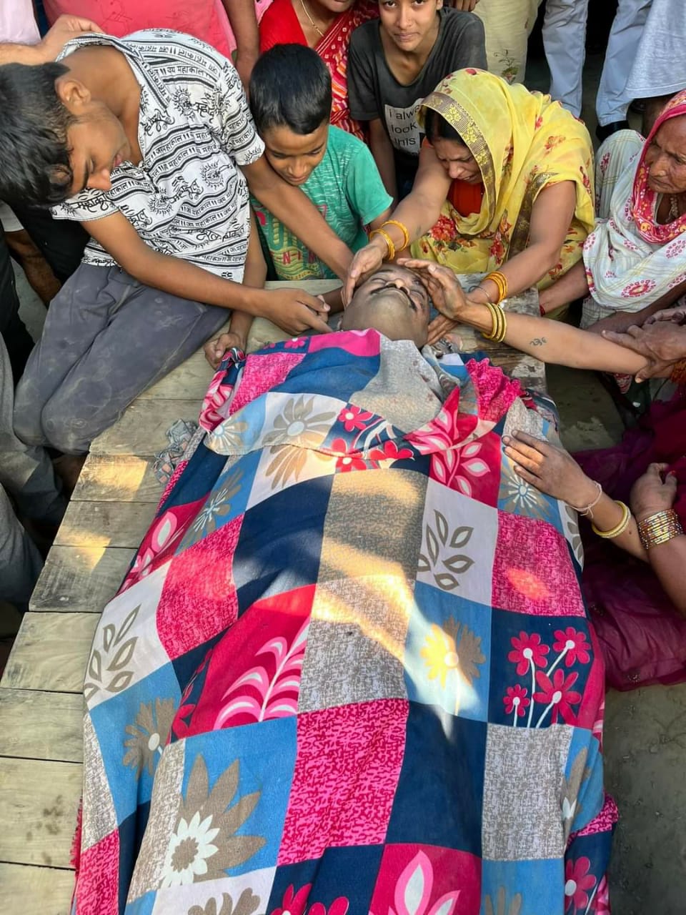 सीवान रामनगर निवासी शिवजी तिवारी की हुई नृशंस हत्या।
