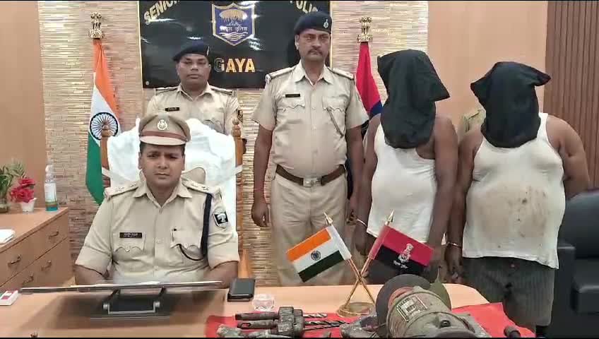 अवैध हथियार की फैक्ट्री में दो लोगो को गिरफ्तार किया गया – एस.एस.पी
