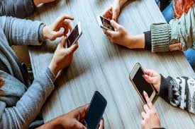 क्या मोबाइल कुठां,भय,संत्रास का पर्याय बन गया है?