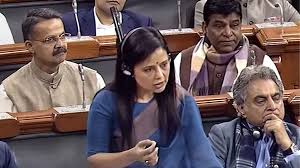 महुआ मोइत्रा ने लोकसभा में अडानी और हीरानंदानी पर क्यों पूछे 62 प्रश्न?