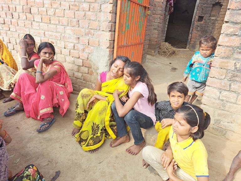 पालीगंज में युवक की गला दबाकर हत्या, सड़क किनारे से शव बरामद