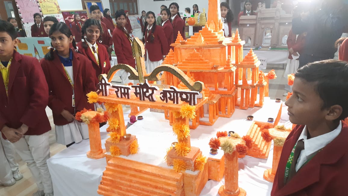जे आर कान्वेंट दोन में विज्ञान मेला का आयोजन