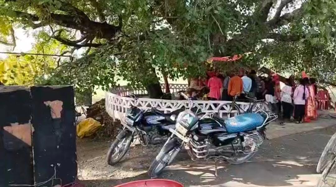 सिसवन की खबरें : लोक कल्याण को लेकर अखंड अष्टयाम आयोजित