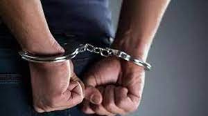मोतिहारी पुलिस ने किसान से हथियार के बल पर लूटकांड का किया खुलासा, दो बदमाशों को हथियार के साथ किया गिरफ्तार