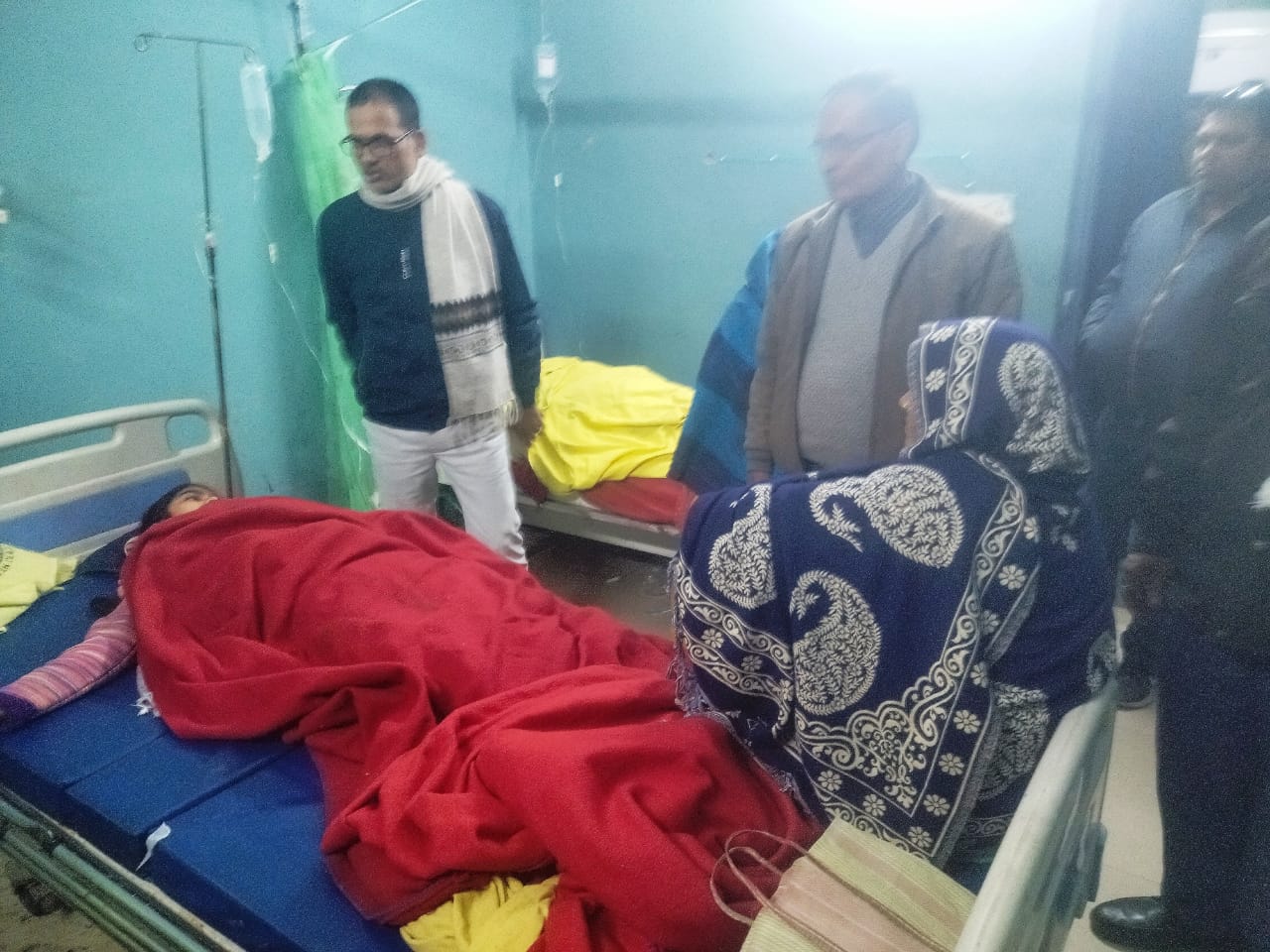 फाइलेरिया और एल्बेंडाजोल की दवा खाने से मवि जोगपुर व भामोपाली की छात्राएं हुईं बीमार