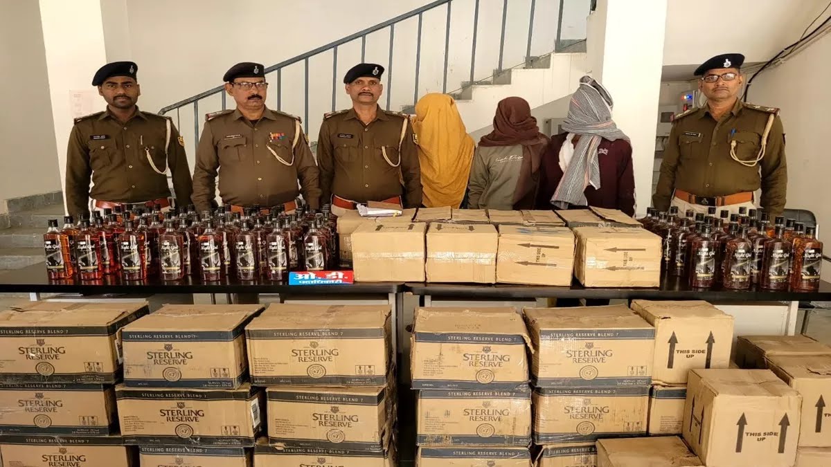 होली से पहले बिहार के इस जिले से 423 लीटर अंग्रेजी शराब बरामद, तीन तस्कर गिरफ्तार