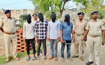 यूपी के मुर्गा कारोबारी को गोली मारकर लूट मामले में 4 गिरफ्तार, हथियार के साथ कारतूस बरामद