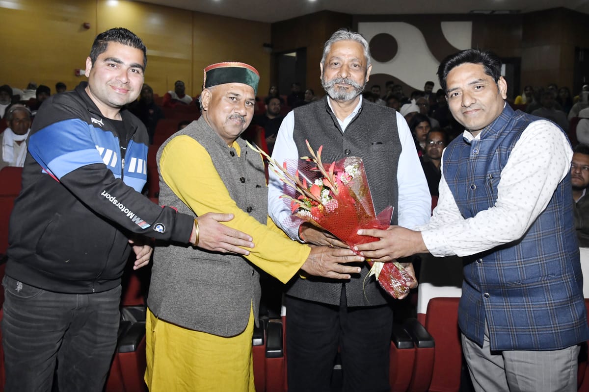 नाटक जाति ही पूछो साधु की ने किया वर्ण व्यवस्था पर प्रहार