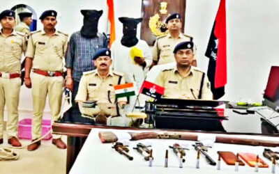 खगड़िया पुलिस ने ‘पिता-पुत्र’ दो नक्सलियों को किया गिरफ्तार, हथियारों का जखीरा बरामद