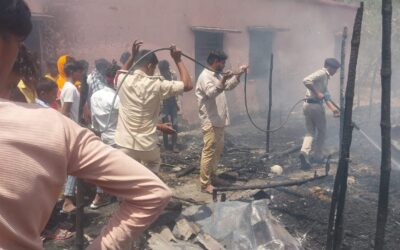 खाना बनाने की चिंगारी से घर में लगा आग