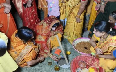 माटी के महत्व को सुप्रतिष्ठित करती मटकोड़ की सनातनी परंपरा