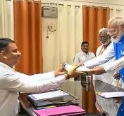 पीएम मोदी के पास है इतने करोड़ की संपत्ति