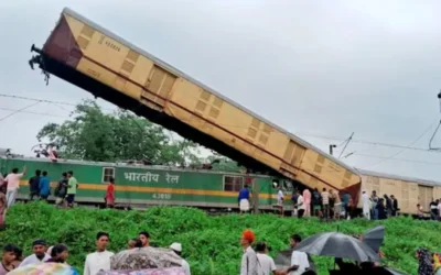 बंगाल रेल हादसे के बाद यात्रियों के लिए बुरी खबर