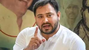 इन लोगों को उन लोगों से घृणा है- तेजस्वी यादव