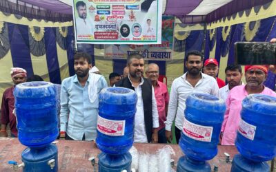 जलालपुर के फुटानी बाजार पर राजद नेता ने की प्याऊ की व्यवस्था, कार्यकर्ताओं को किया सम्मानित