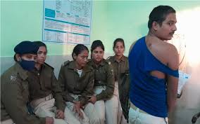 बिहार के औरंगाबाद में पुलिस पर जानलेवा हमला