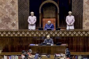 अभिषेक मनु सिंघवी तक कैसे पहुंचा नोटों का बंडल?