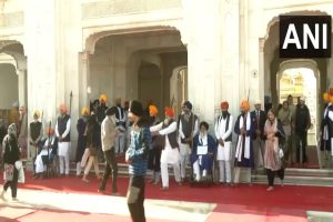 सुखबीर सिंह बादल पर चली गोली, बाल-बाल बचे