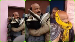 तोड़ दी बाइक,पहनाई जूतों की माला…आखिर क्यों लखीसराय में ग्रामीणों ने शिक्षक की कर दी पिटाई?