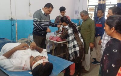 मशरक की खबरें : सड़क दुर्घटना में दो घायल, रेफर