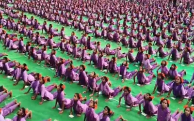आंध्र प्रदेश के छात्रों ने सूर्य नमस्कार कर बनाया गिनीज वर्ल्ड रिकॉर्ड