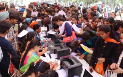 दस-बारह वर्षों तक प्रति वर्ष 80 लाख नौकरियां पैदा करनी होंगी