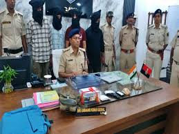 गया में गैंगस्टर का खुलासा, हथियार पहुंचाकर खड़ा कर रहे थे नेटवर्क, पुलिस ने 5 को दबोचा
