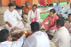 अग्निहोत्र से हुआ कार्यकर्ता अभ्यास वर्ग के द्वितीय दिवस का शुभारंभ