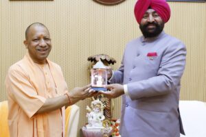 यूपी की अबतक की प्रमुख खबरें : सीएम योगी ने उतराखंड के राज्यपाल मिले